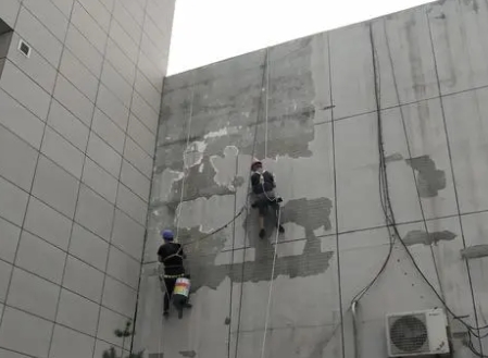 苍梧楼顶漏水维修公司分享下苍梧外墙防水的注意事项
