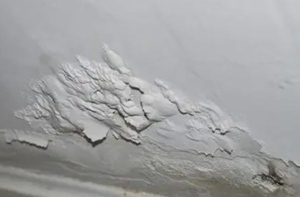 苍梧楼顶漏水维修公司分享下苍梧卫生间防水层的施工及细部处理。